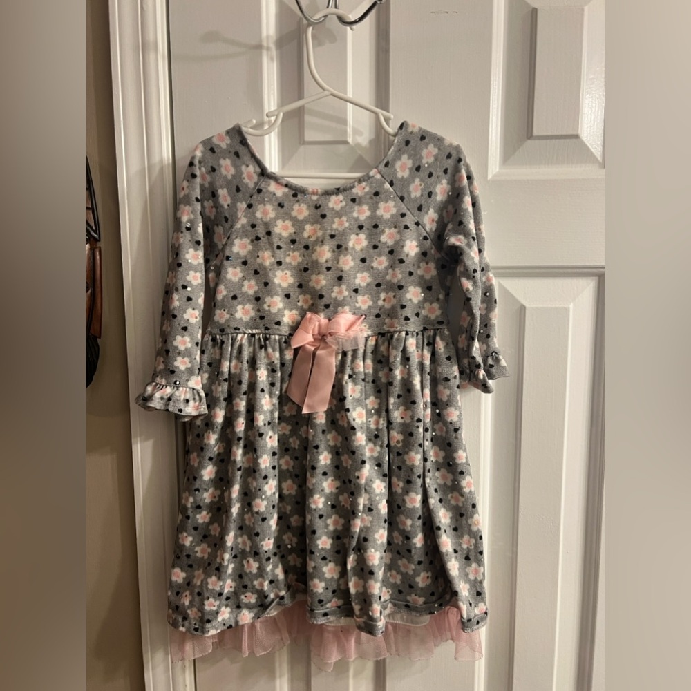 Girls dresses